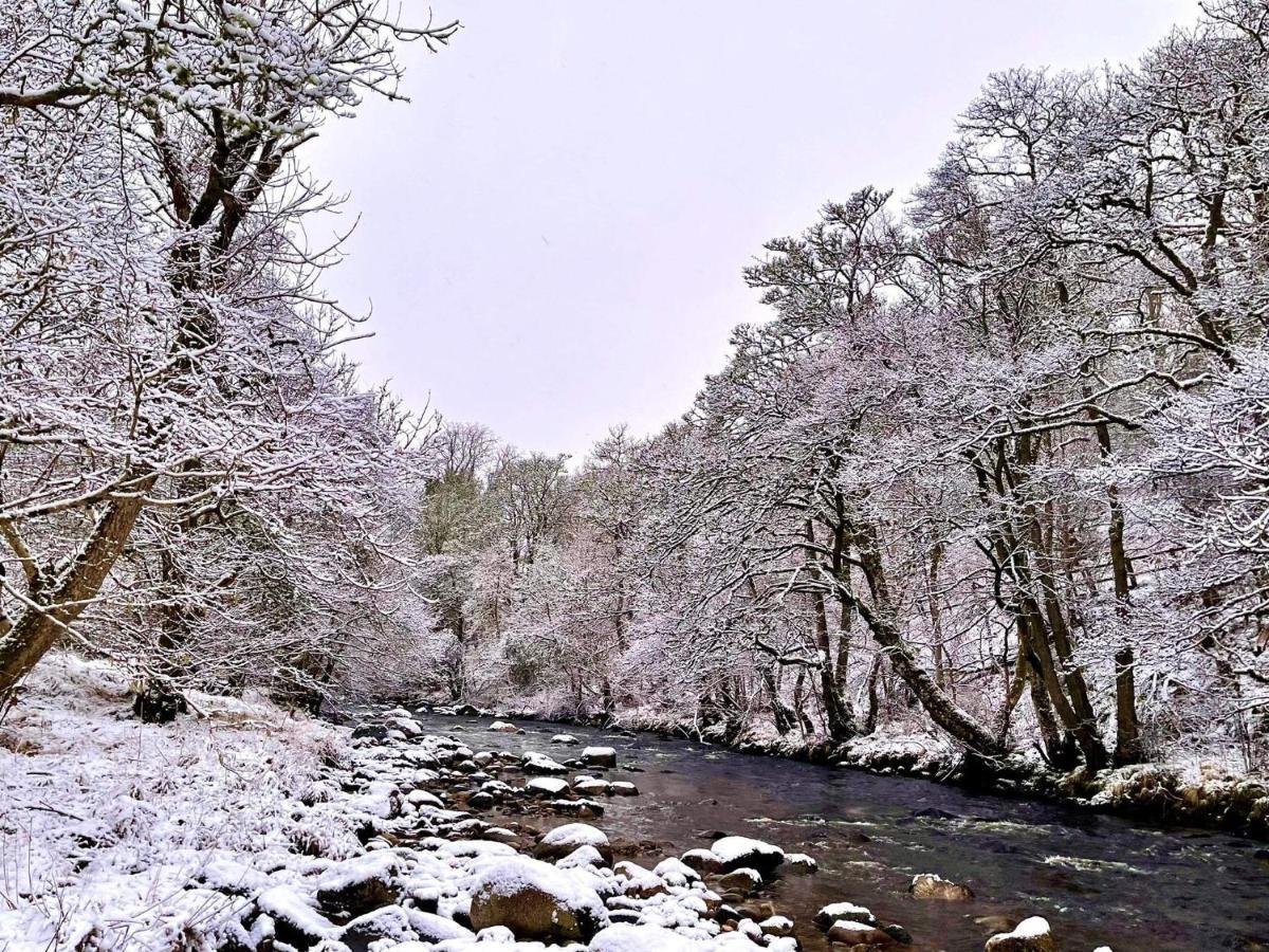 Strathardle Lodge Kirkmichael  エクステリア 写真