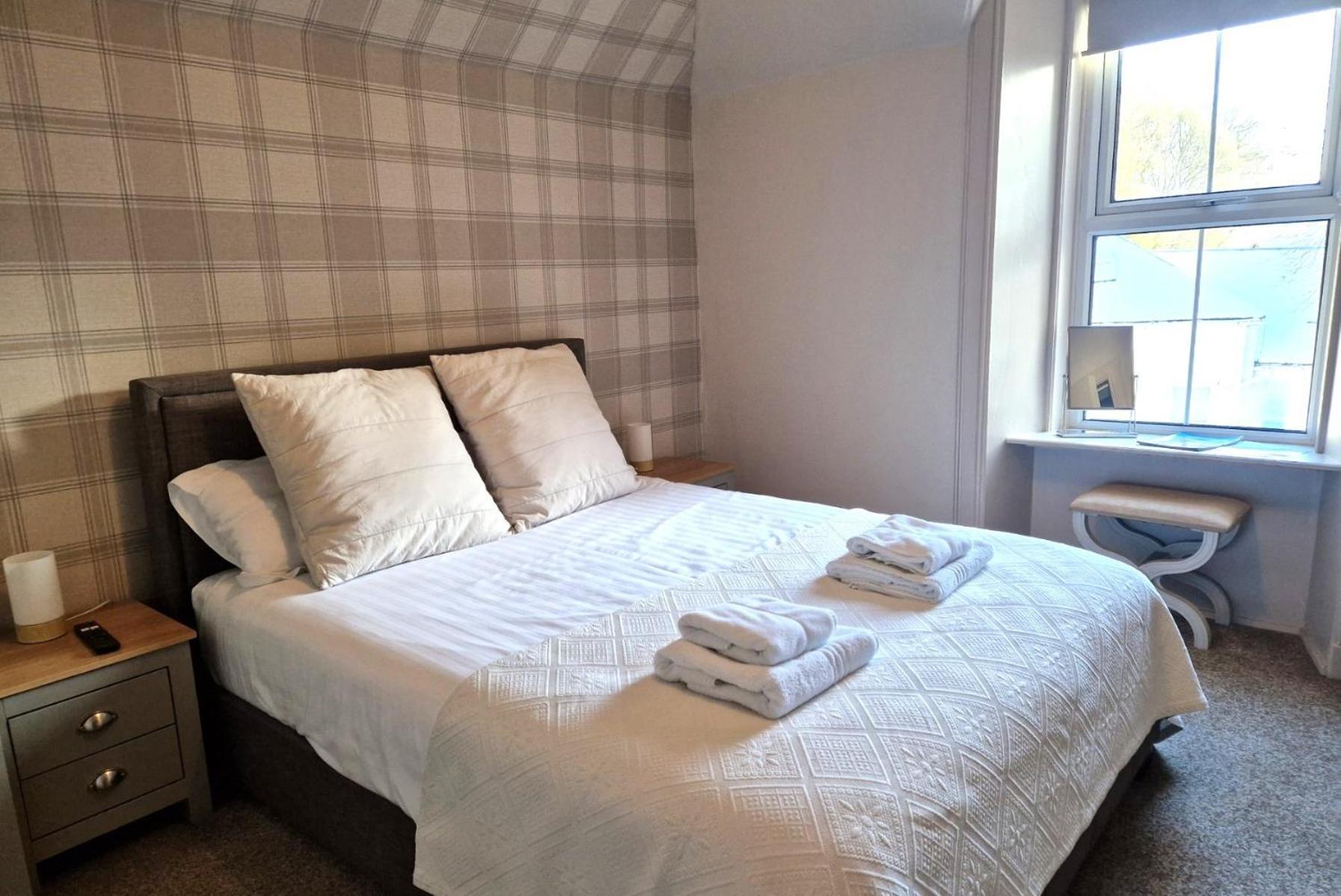 Strathardle Lodge Kirkmichael  エクステリア 写真