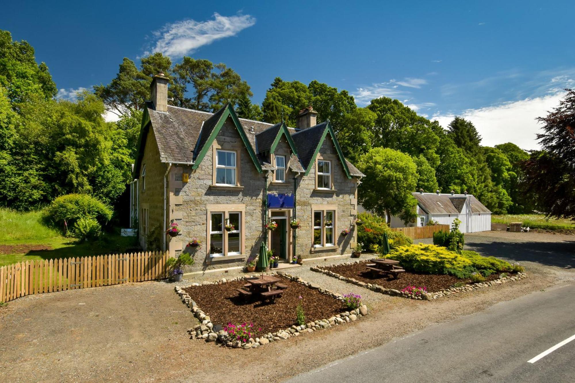 Strathardle Lodge Kirkmichael  エクステリア 写真